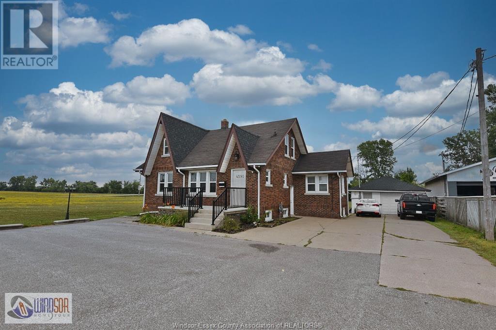 Photo 3 of 4590 Walker, Windsor ON