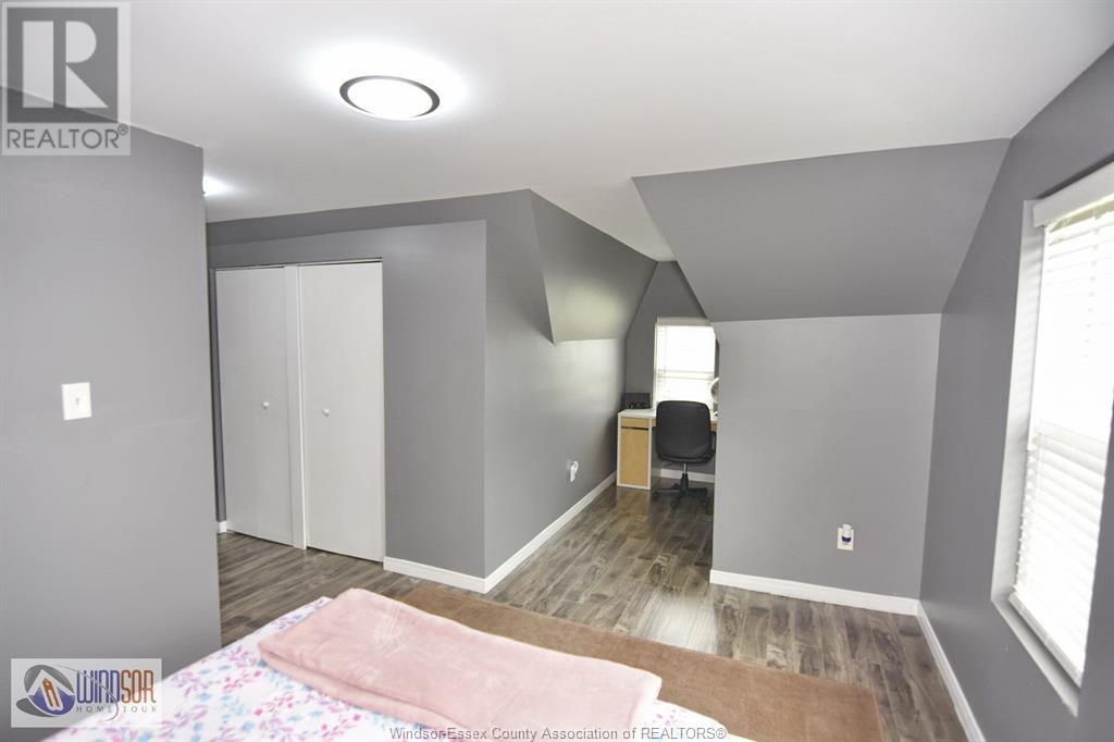 Photo 46 of 4590 Walker, Windsor ON