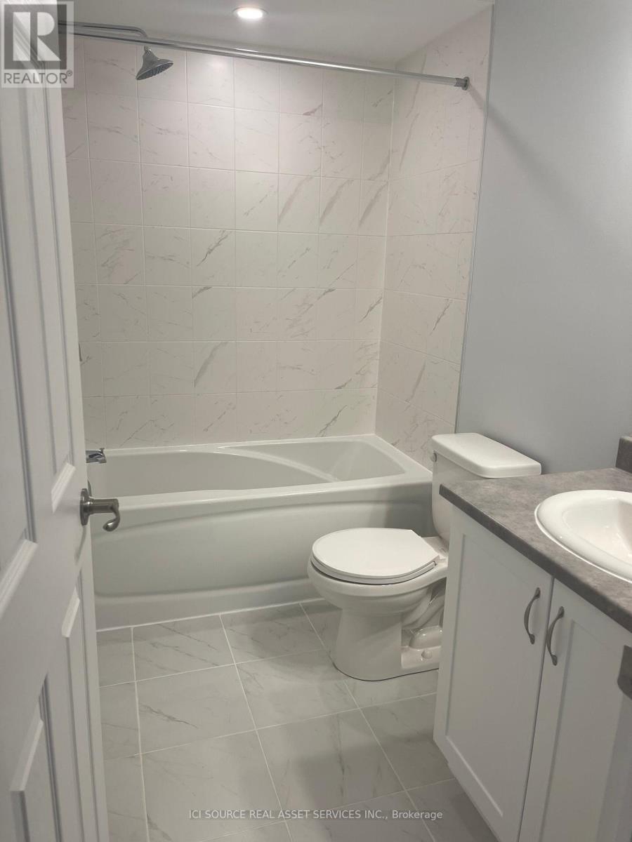 Photo 26 of 2064 Leinster Circle, Ottawa ON
