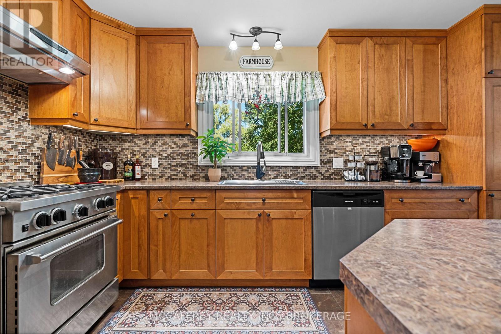 Photo 14 of 102 Wright Place, Greater Napanee ON
