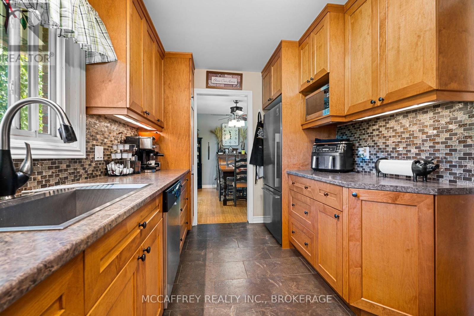 Photo 15 of 102 Wright Place, Greater Napanee ON