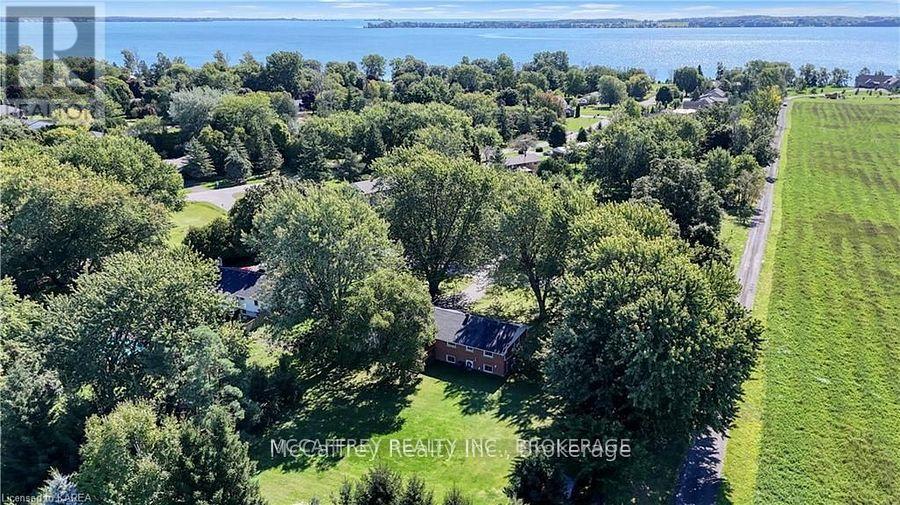 Photo 2 of 102 Wright Place, Greater Napanee ON
