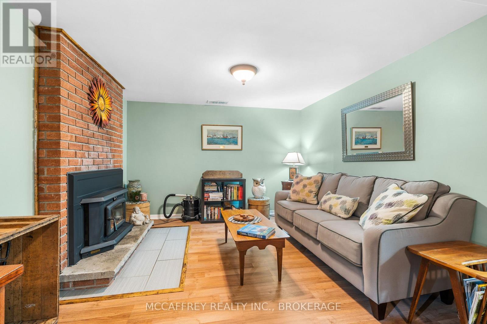 Photo 24 of 102 Wright Place, Greater Napanee ON