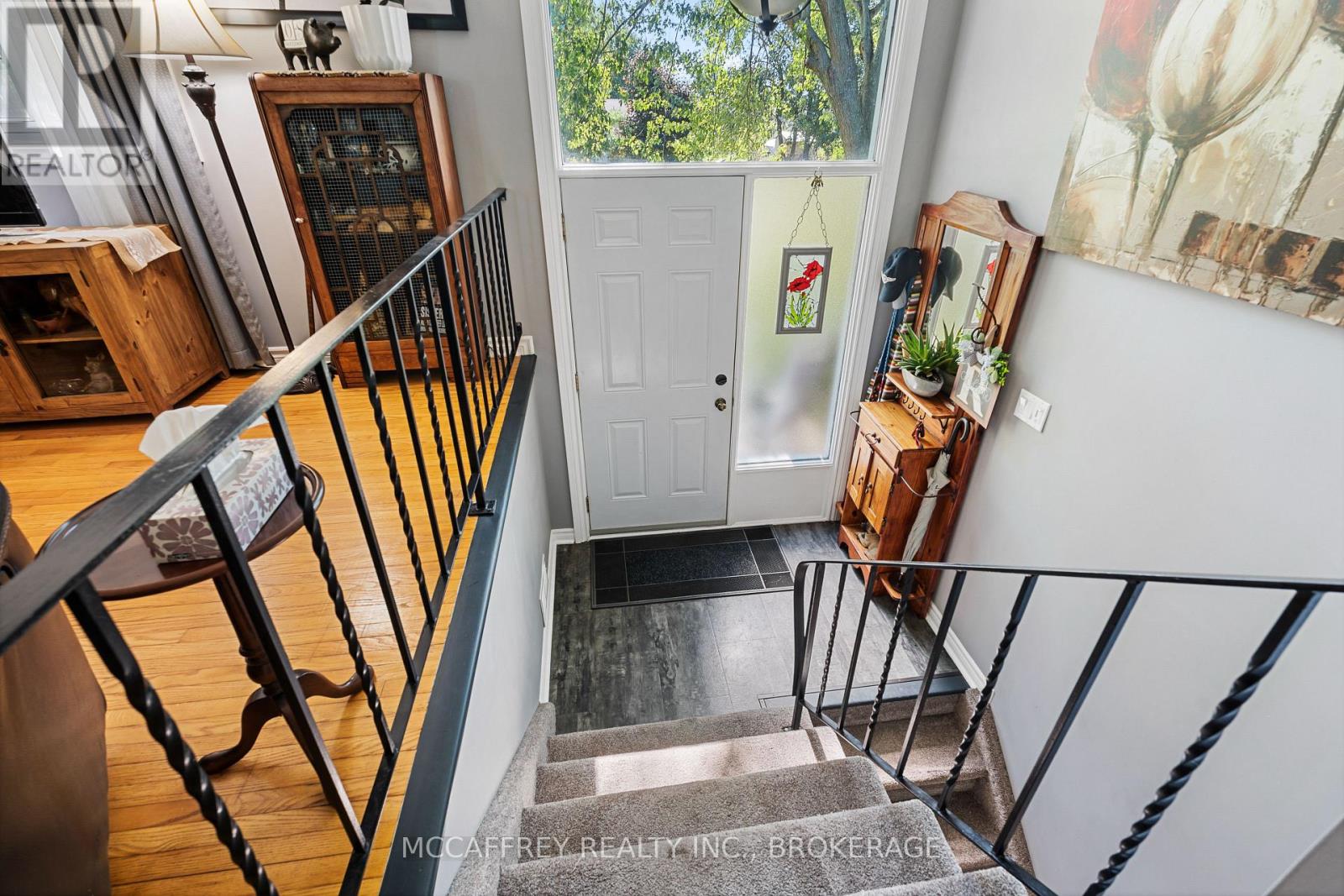 Photo 8 of 102 Wright Place, Greater Napanee ON