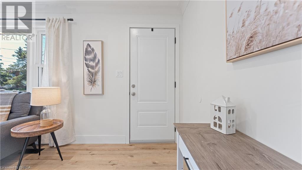 Photo 6 of 37 Rowanwood Avenue, Brantford ON