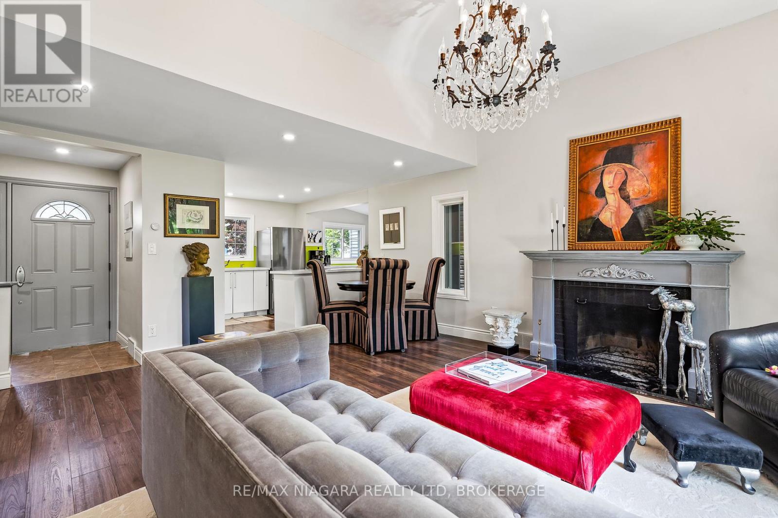 Photo 11 of 177 Highland Avenue, St Catharines ON