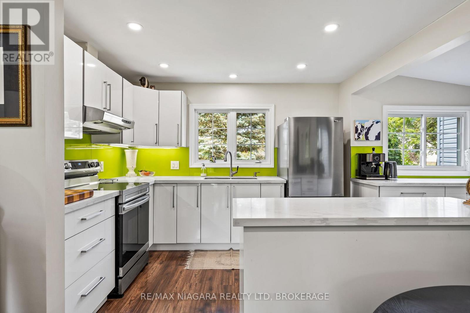 Photo 13 of 177 Highland Avenue, St Catharines ON