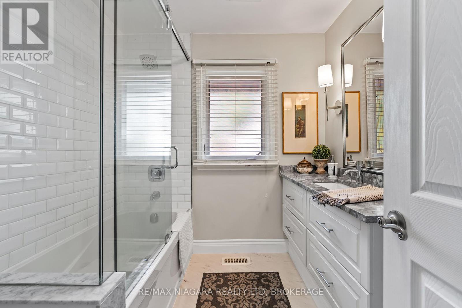 Photo 17 of 177 Highland Avenue, St Catharines ON