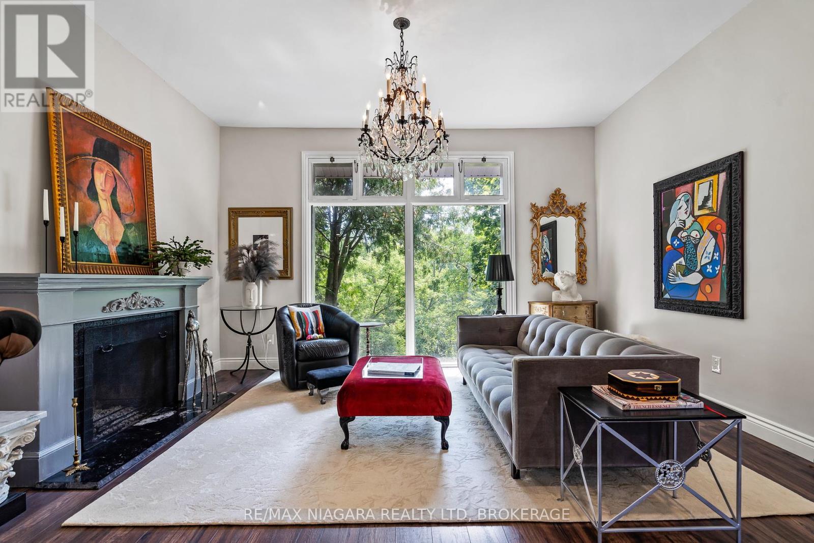 Photo 9 of 177 Highland Avenue, St Catharines ON