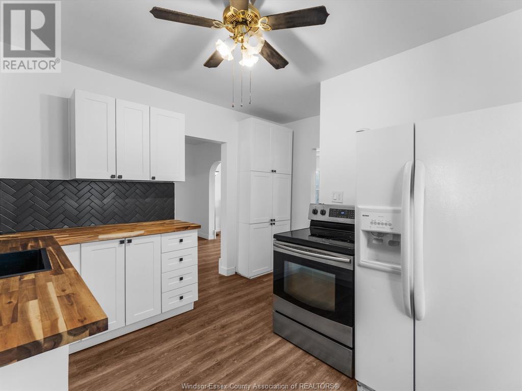 Photo 18 of 1133 Moy Avenue, Windsor ON