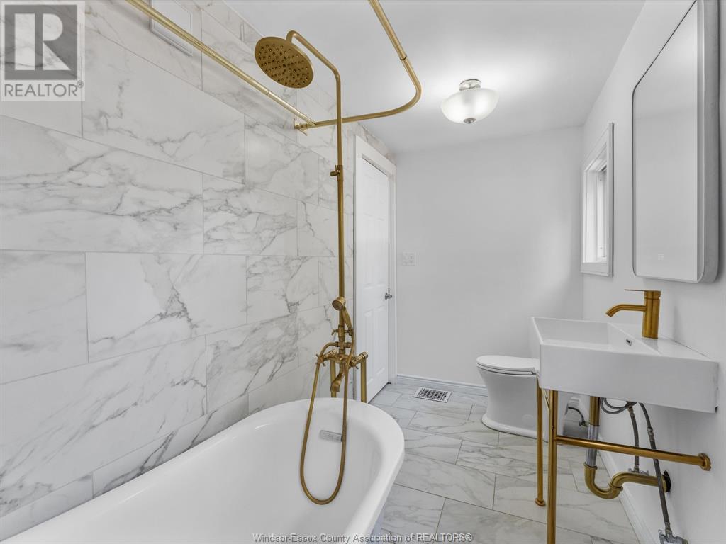 Photo 17 of 1133 Moy Avenue, Windsor ON