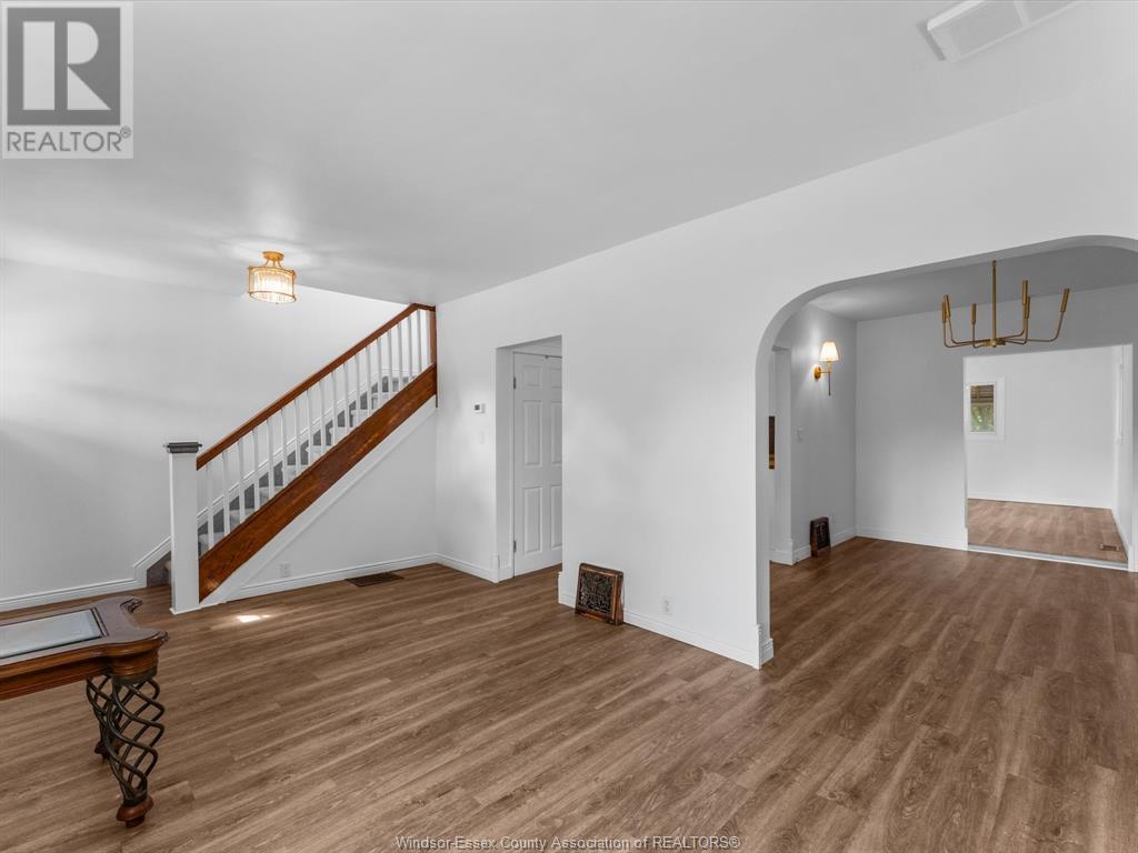 Photo 6 of 1133 Moy Avenue, Windsor ON