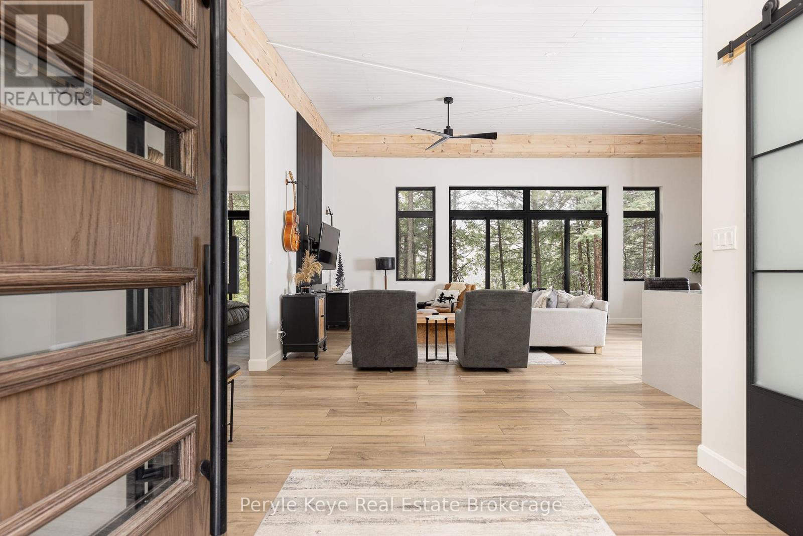 Photo 11 of 1 1387 Oxbow Lake Road, Lake Of Bays ON