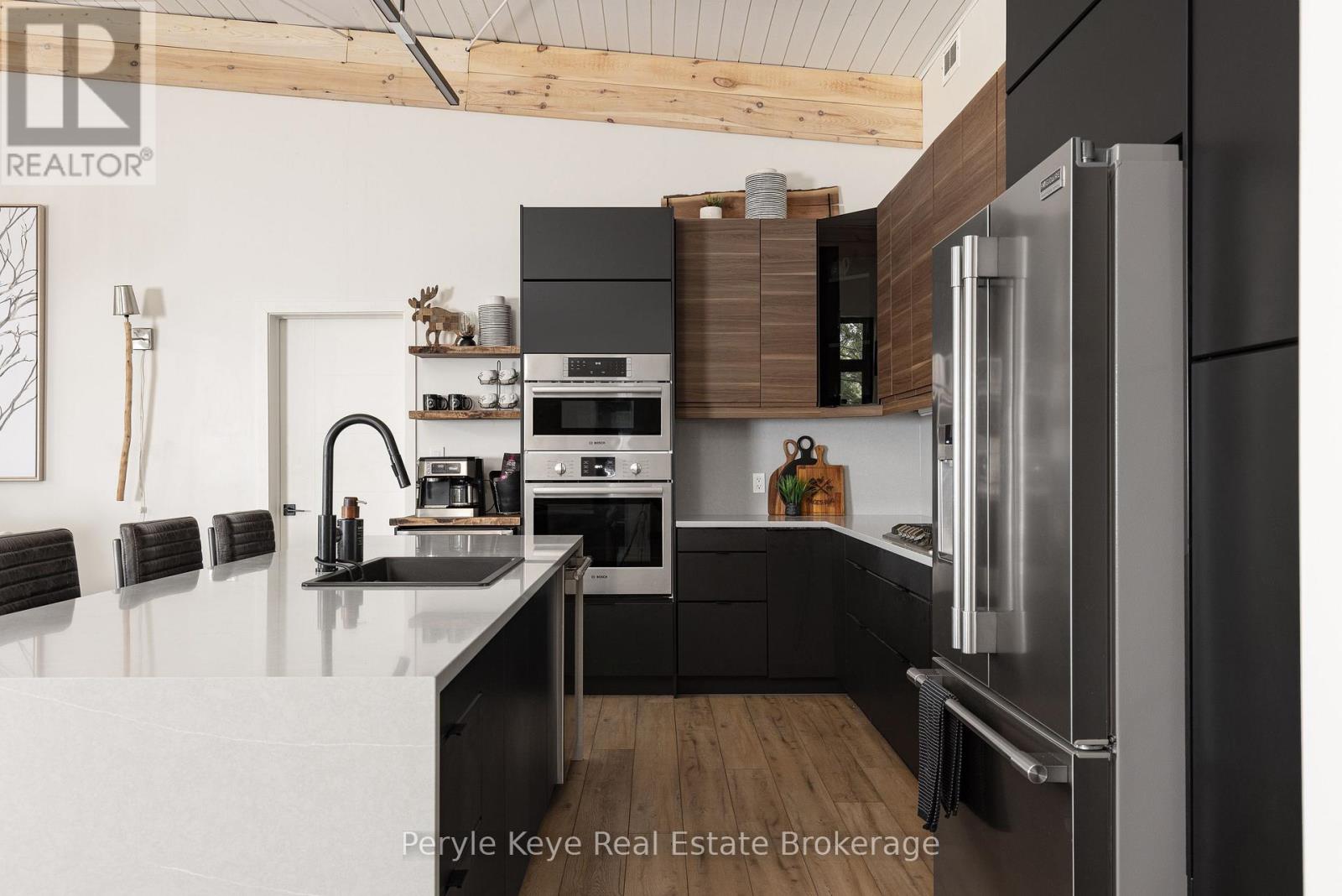 Photo 15 of 1 1387 Oxbow Lake Road, Lake Of Bays ON