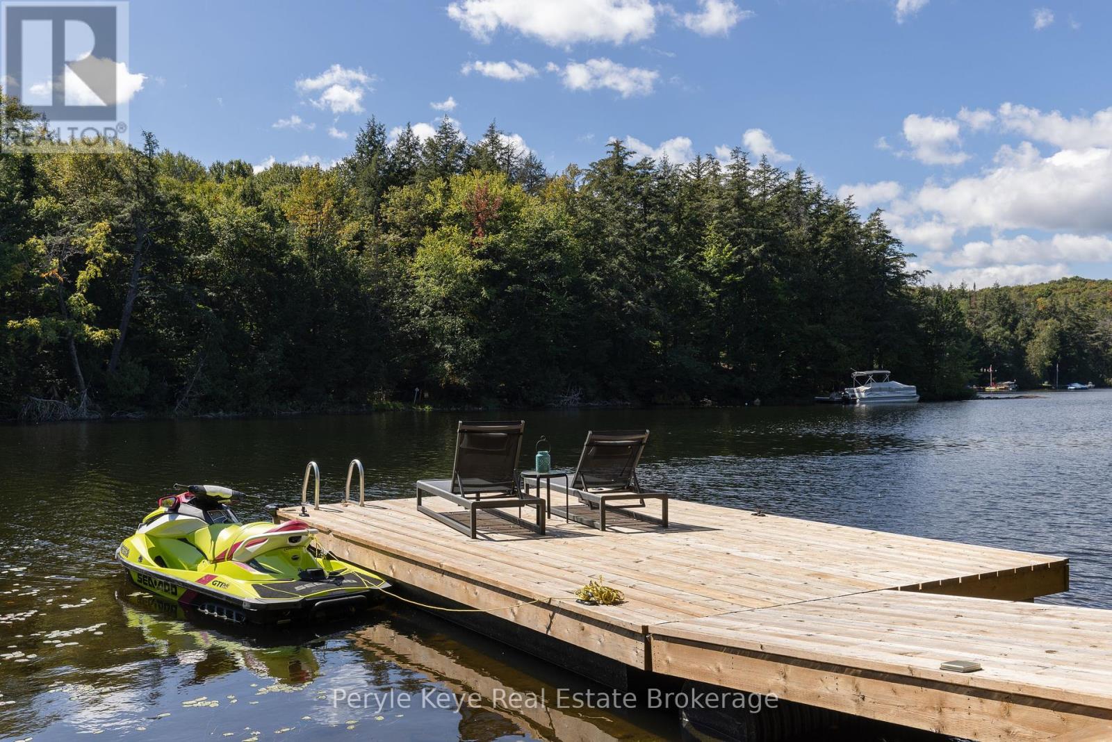 Photo 5 of 1 1387 Oxbow Lake Road, Lake Of Bays ON