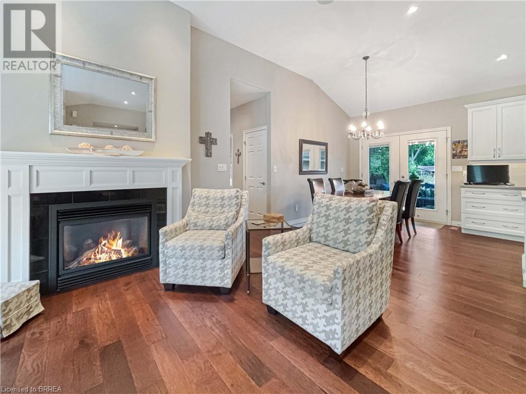 Photo 6 of 2 Kitson Street, Mount Pleasant ON