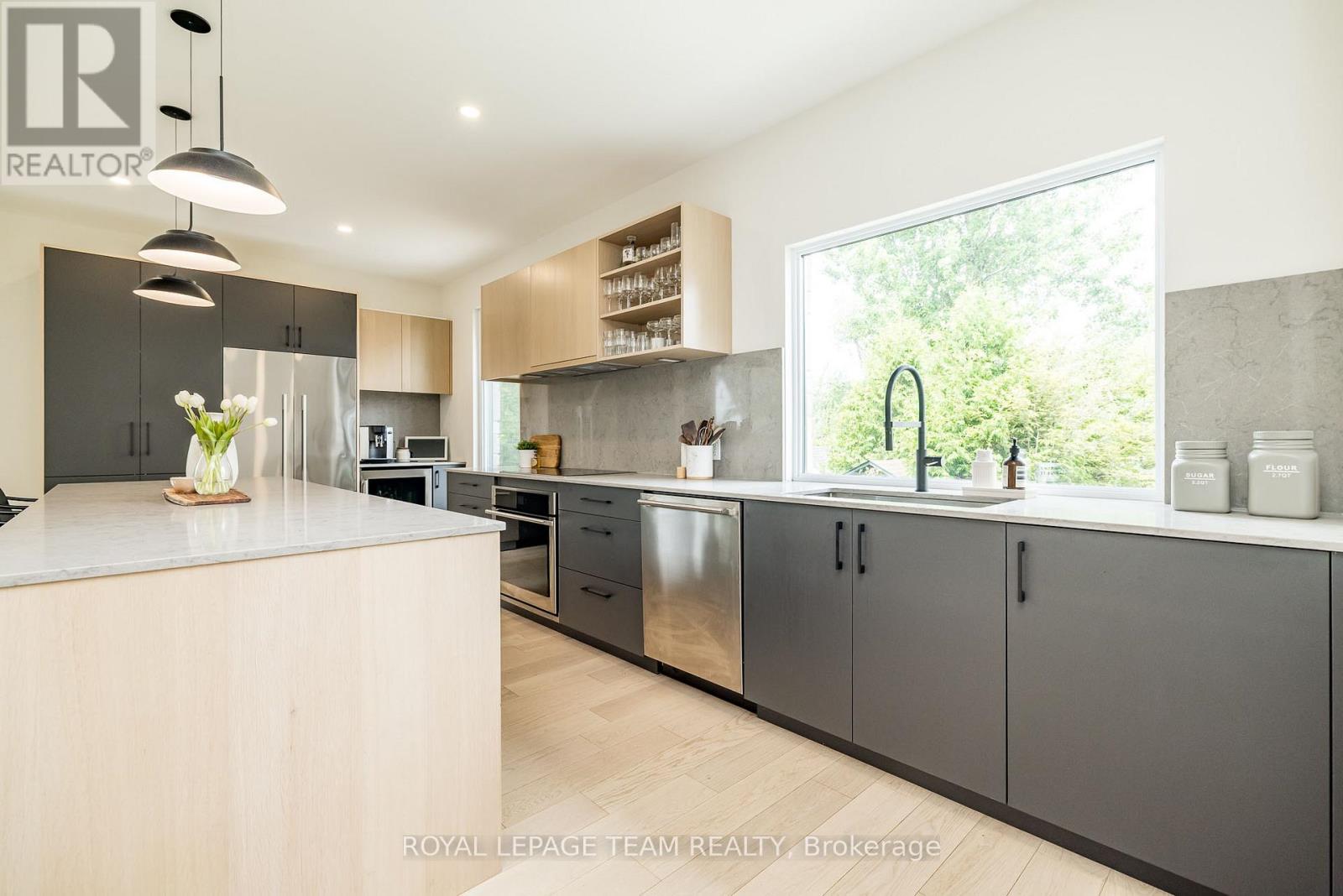 Photo 28 of 1995 Lenester Avenue, Ottawa ON