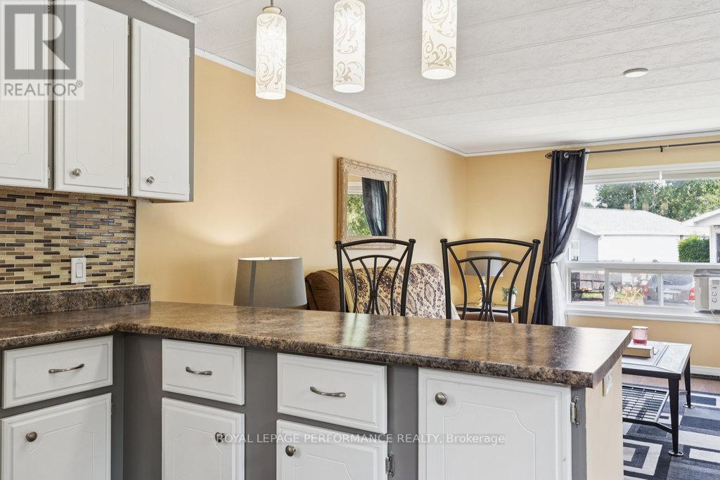 Photo 40 of 1036 Vista Barrett Private, Ottawa ON