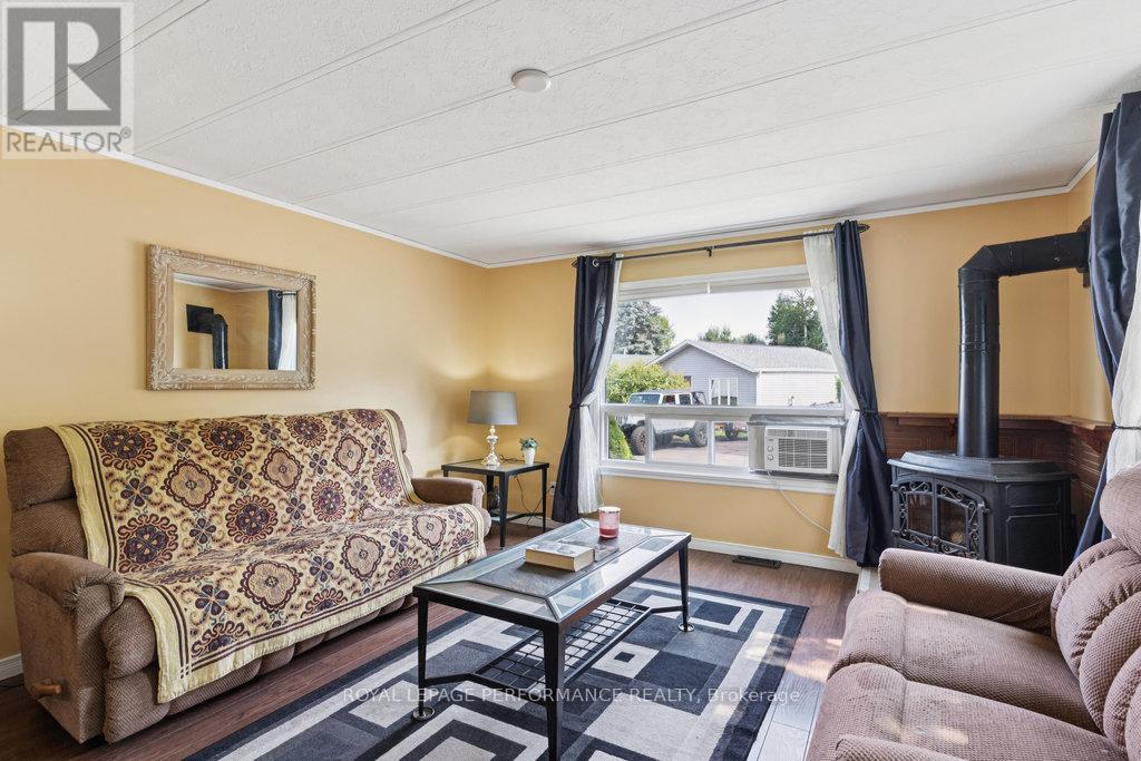 Photo 41 of 1036 Vista Barrett Private, Ottawa ON