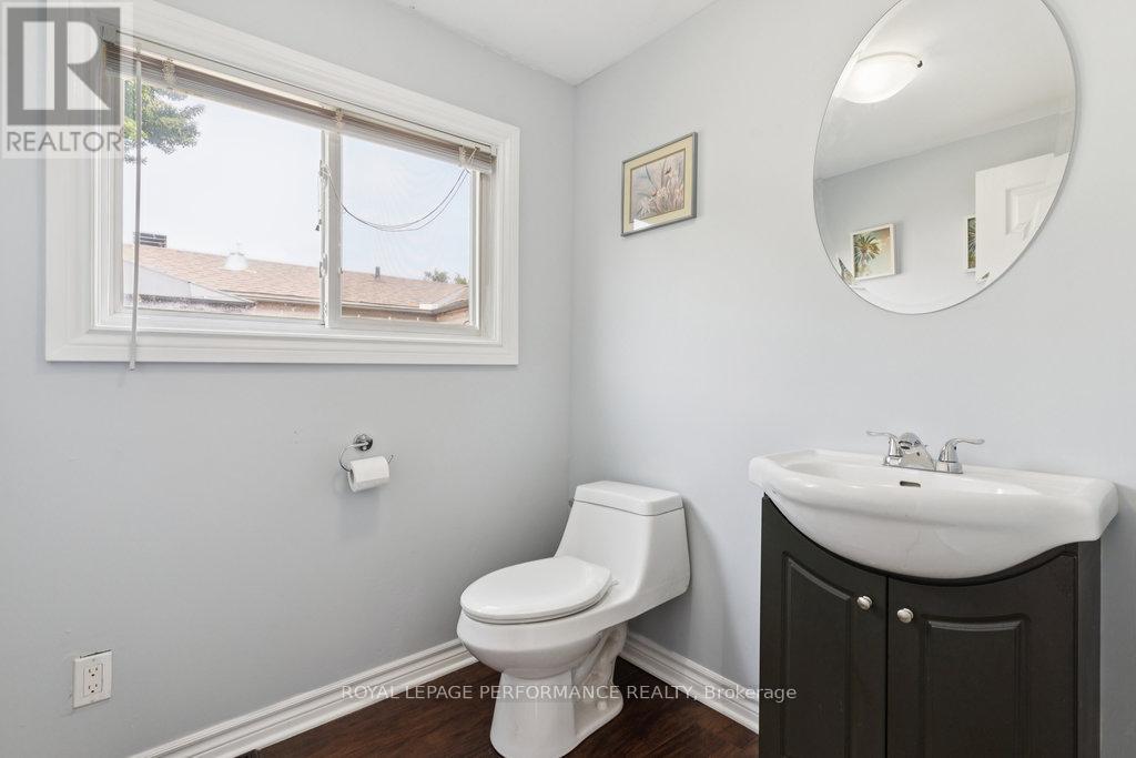 Photo 31 of 1036 Vista Barrett Private, Ottawa ON