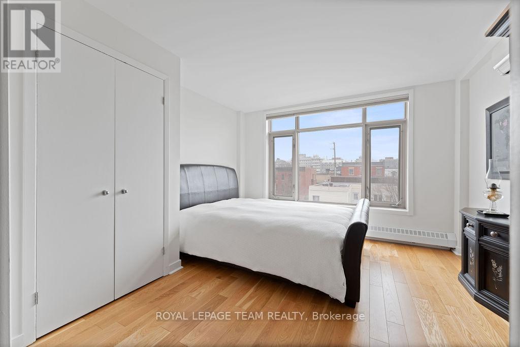 Photo 18 of 26 202 St Patrick Street, Ottawa ON