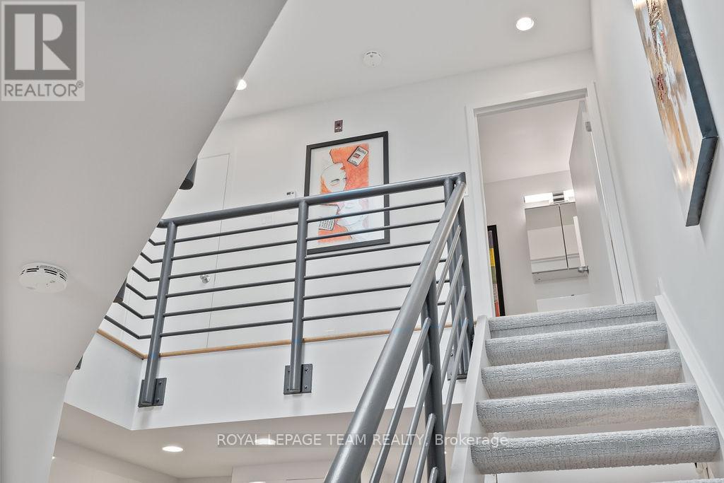 Photo 22 of 26 202 St Patrick Street, Ottawa ON