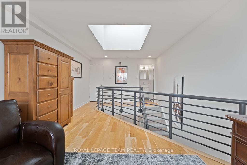 Photo 27 of 26 202 St Patrick Street, Ottawa ON