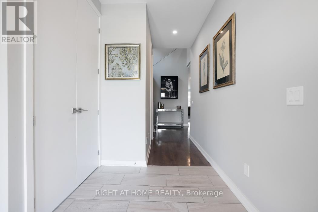 elegant gallery