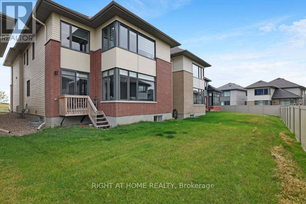 Photo 10 of 159 Rockmelon Street, Ottawa ON
