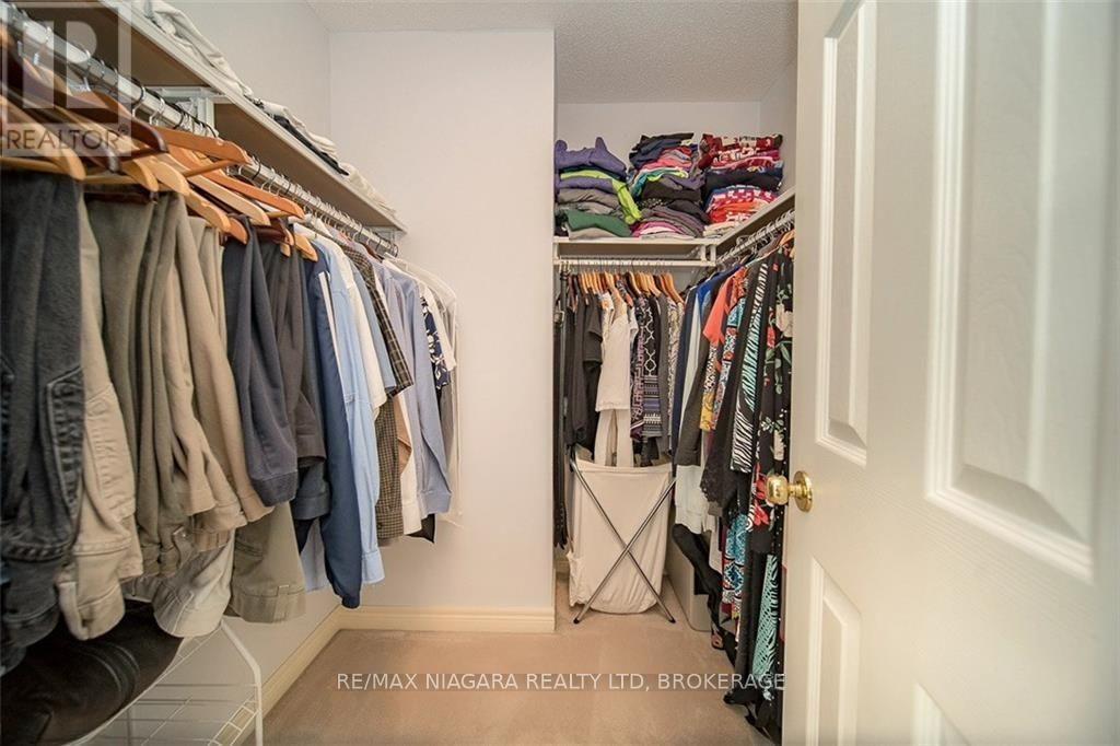 Photo 20 of 45 Goodman Crescent, St Catharines ON