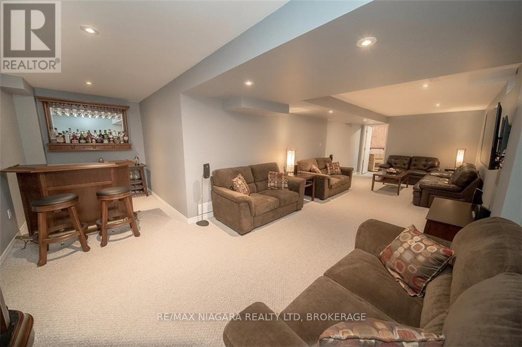 Photo 26 of 45 Goodman Crescent, St Catharines ON