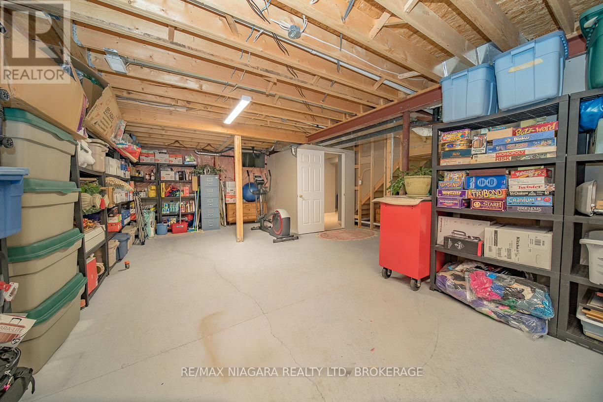 Photo 29 of 45 Goodman Crescent, St Catharines ON