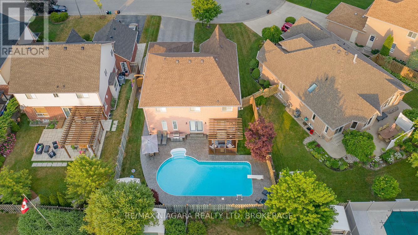 Photo 35 of 45 Goodman Crescent, St Catharines ON