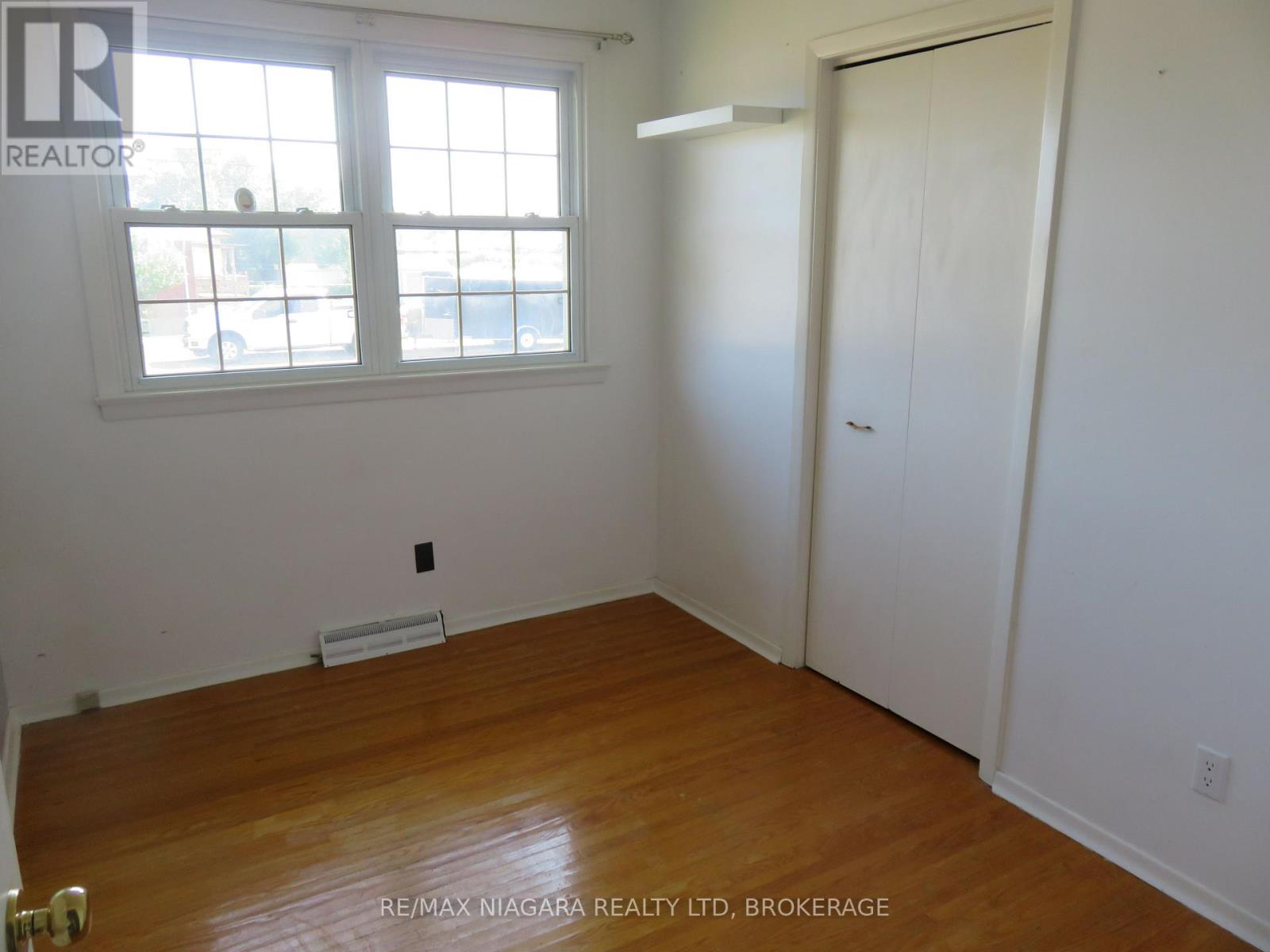 Photo 20 of 41 Madison Street, Fort Erie ON