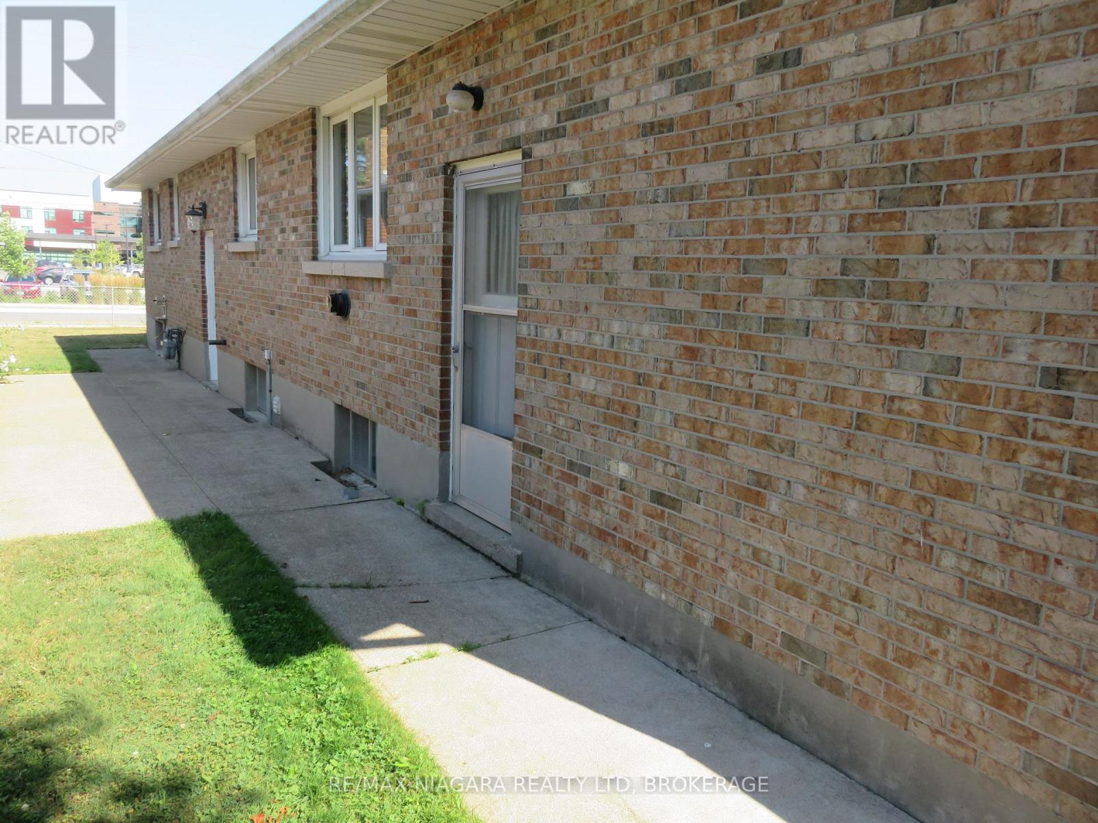 Photo 13 of 41 Madison Street, Fort Erie ON