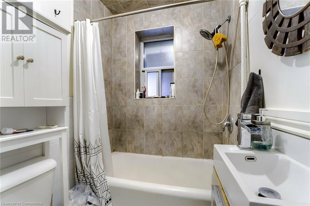 Photo 18 of 2 Vineland Avenue Unit 9, Hamilton ON