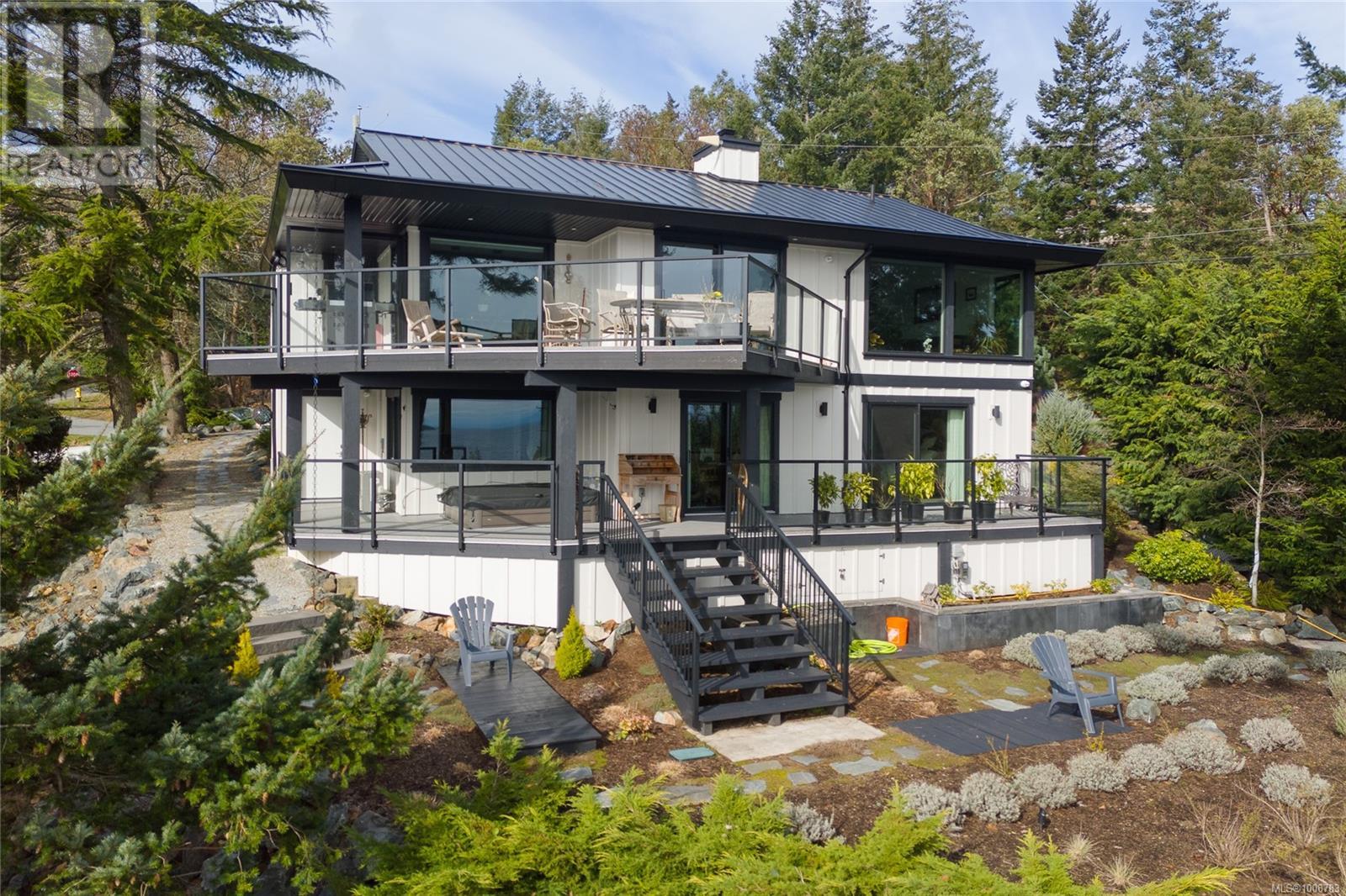 Photo 2 of 3483 Schooner Rd, Nanoose Bay BC