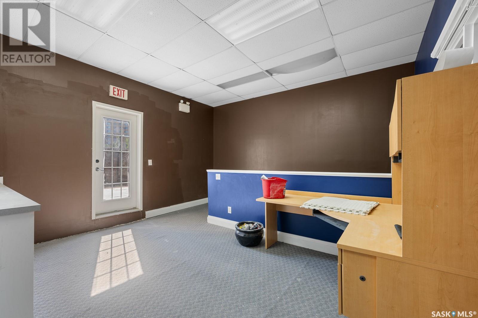 Photo 9 of 1835 Albert Street, Regina SK