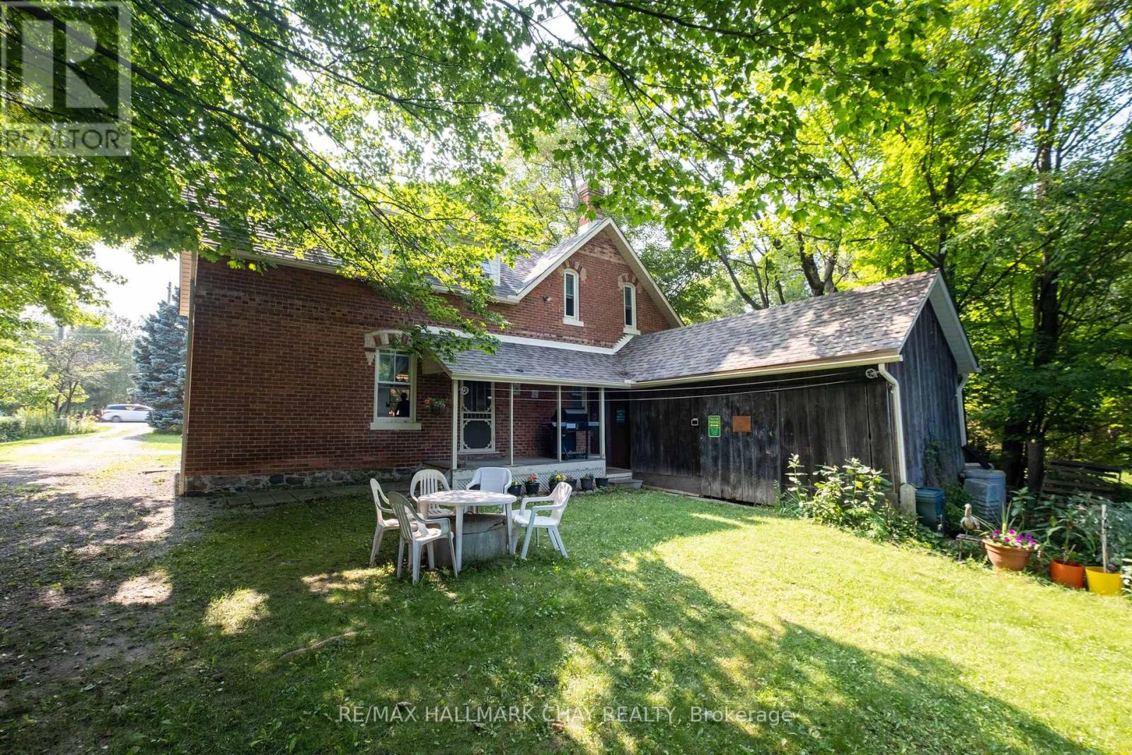 929 YONGE STREET - 3