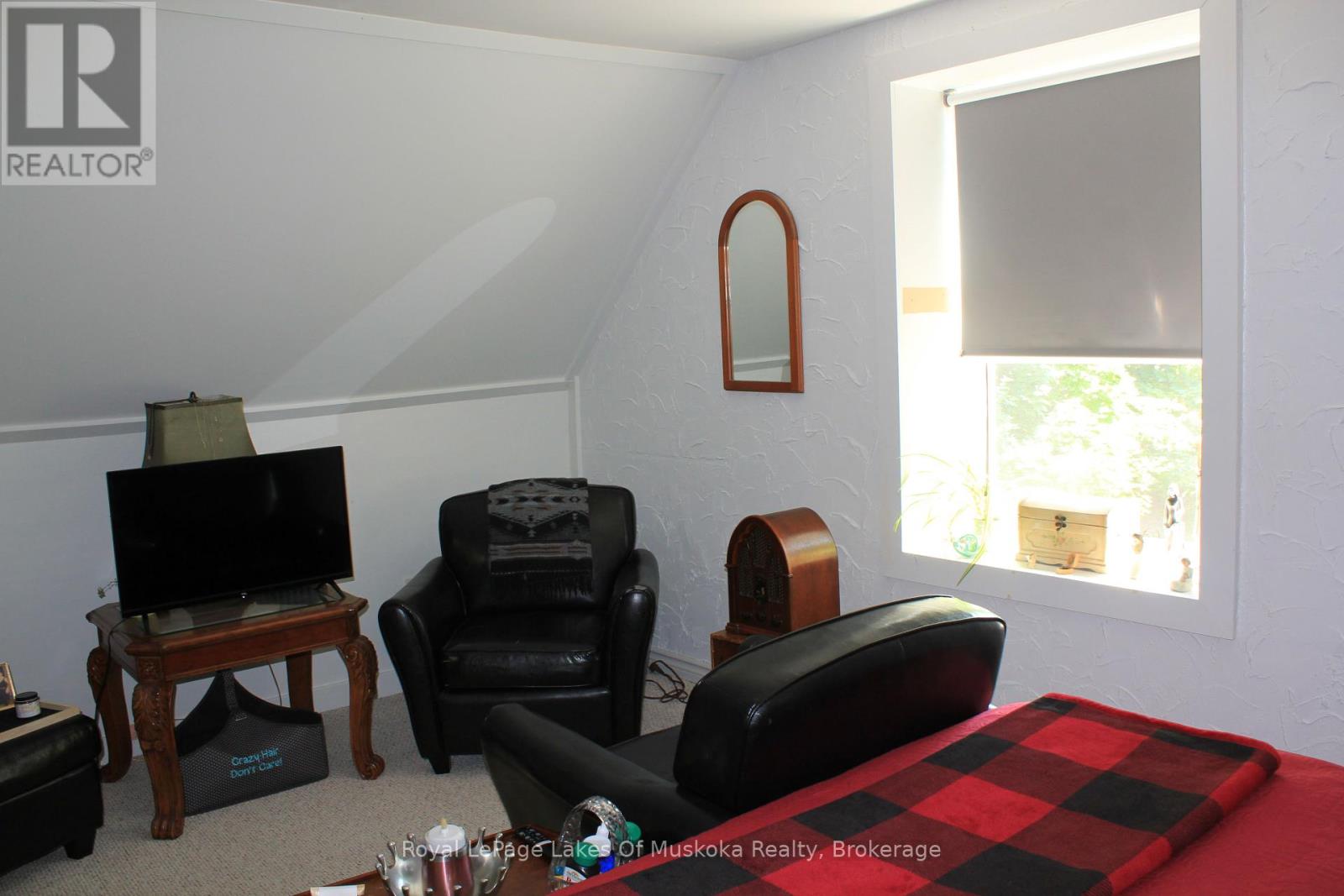 Photo 24 of 7 Duncan Street W, Huntsville ON