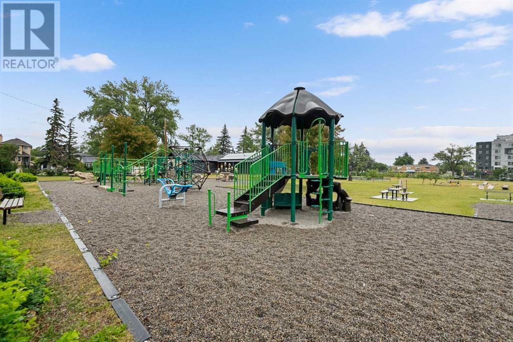 Single Family House for Sale in    Avenue NW Capitol Hill Calgary 