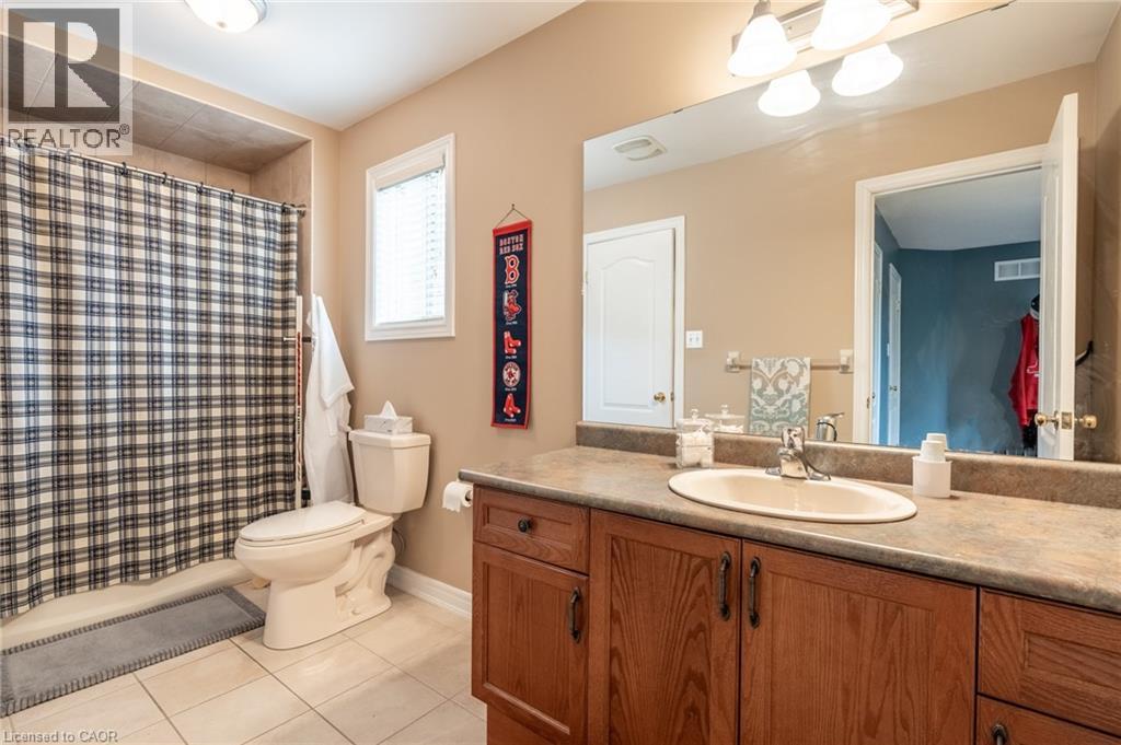Photo 33 of 194 Joshua Avenue, Hamilton ON
