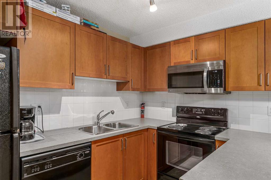 Single Family House for Sale in   Country Village Circle NE Country Hills Village Calgary 