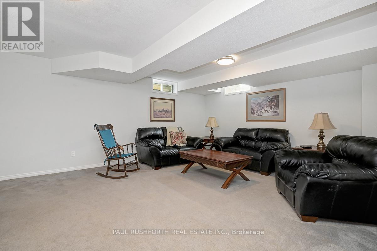 Photo 21 of 24 Highmont Court, Ottawa ON