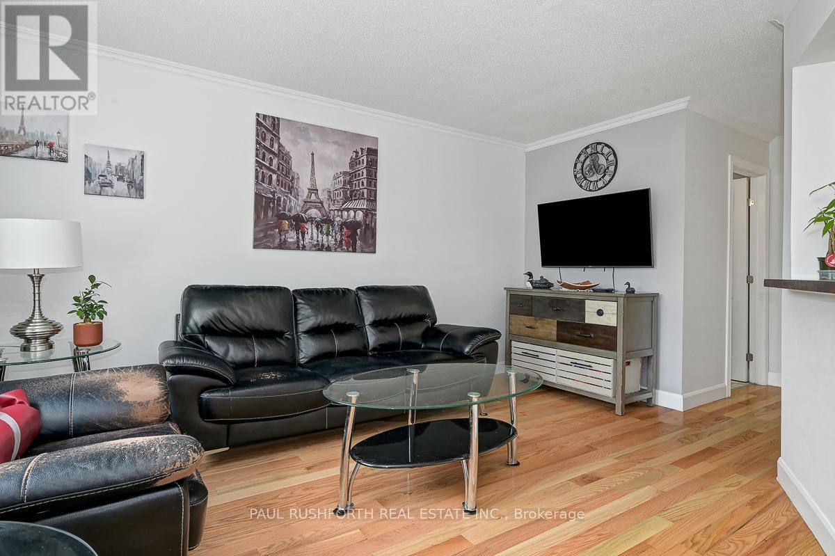 Photo 7 of 24 Highmont Court, Ottawa ON