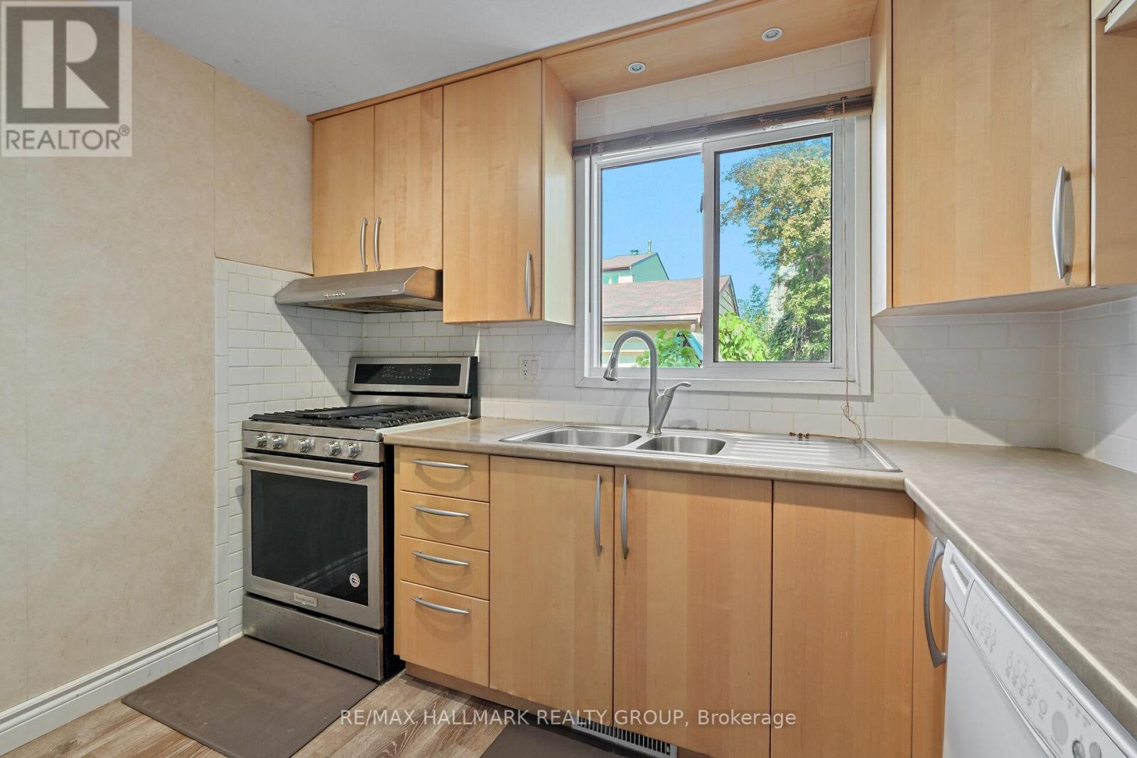 Photo 31 of 1089 Barwell Avenue, Ottawa ON