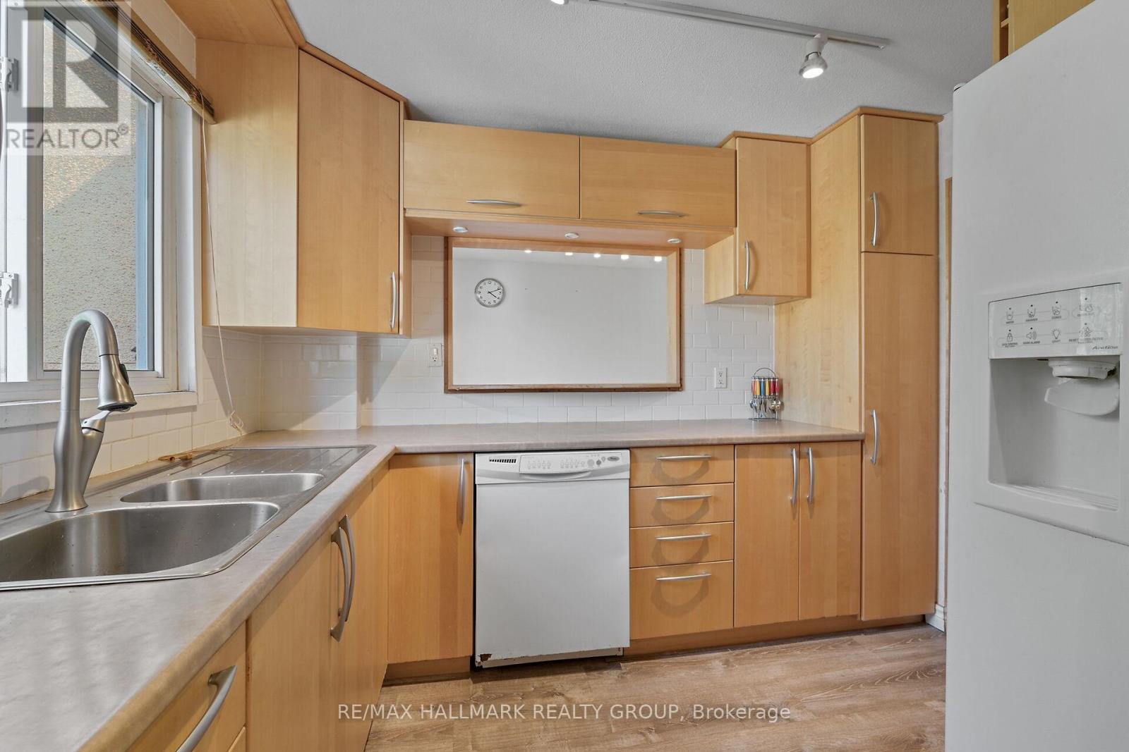 Photo 34 of 1089 Barwell Avenue, Ottawa ON