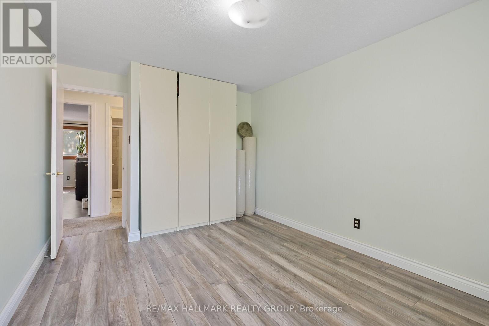 Photo 1 of 1089 Barwell Avenue, Ottawa ON