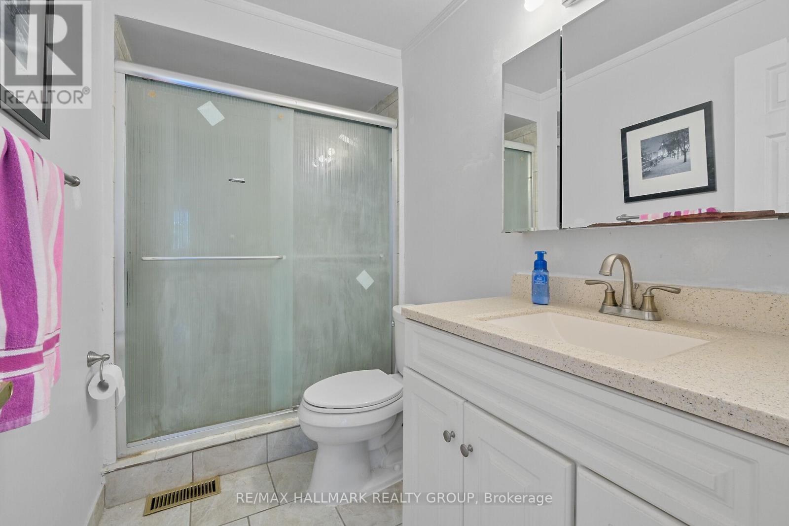 Photo 8 of 1089 Barwell Avenue, Ottawa ON