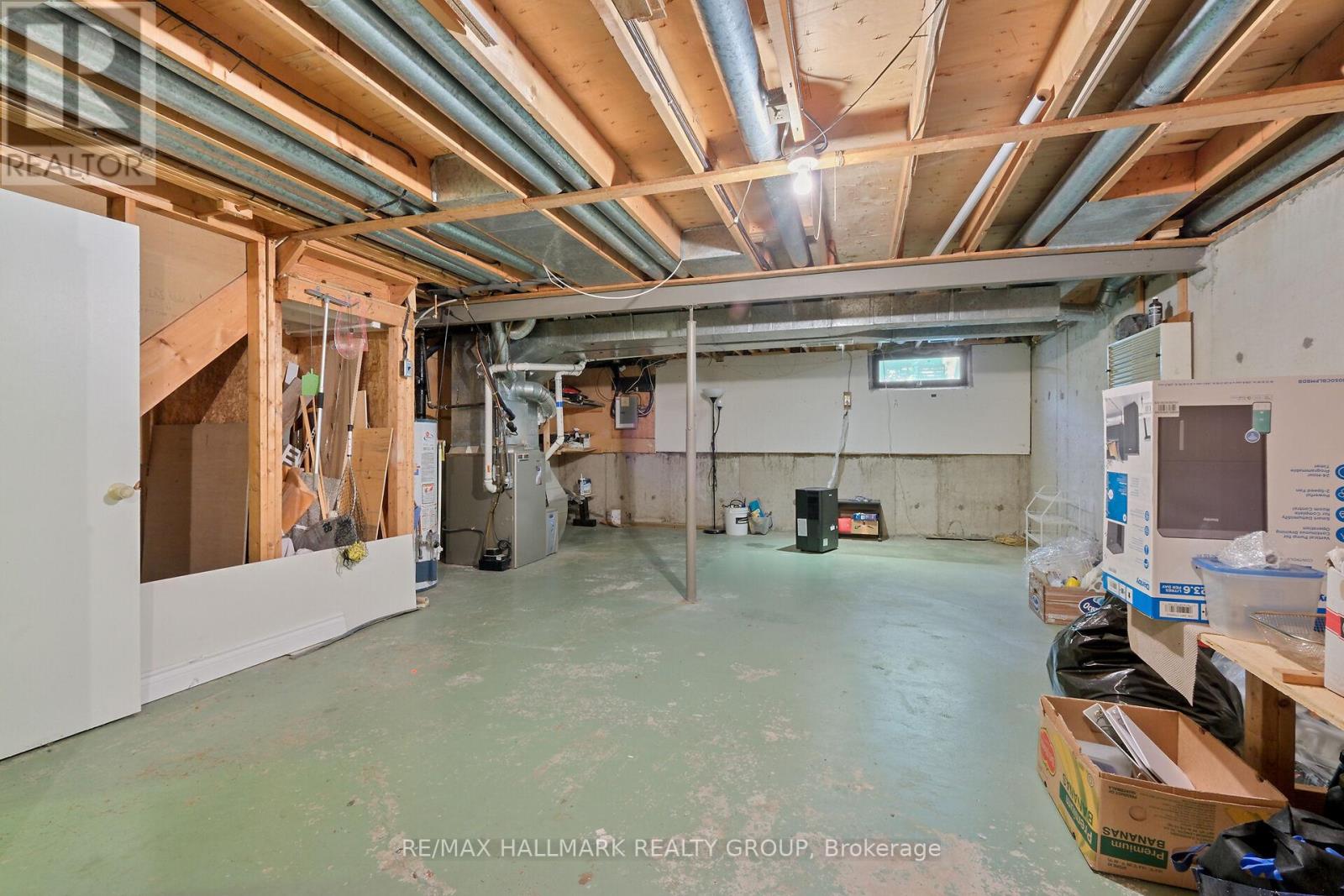 Photo 4 of 1089 Barwell Avenue, Ottawa ON